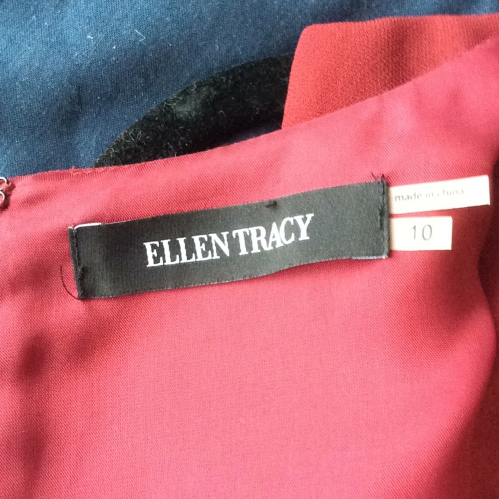 Dress - Picture 6 of 6